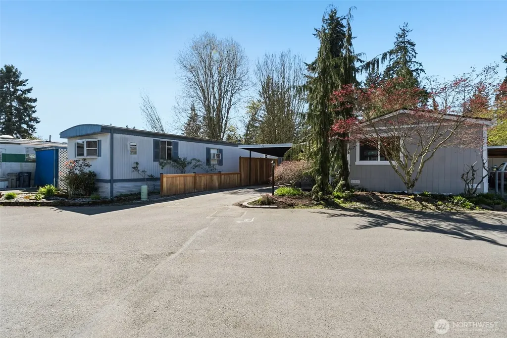 14322 Admiralty Way Lynnwood WA 98087