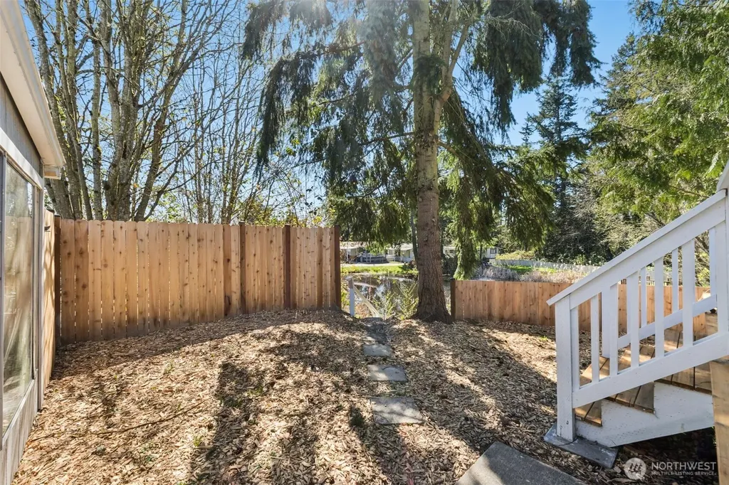 14322 Admiralty Way Lynnwood WA 98087