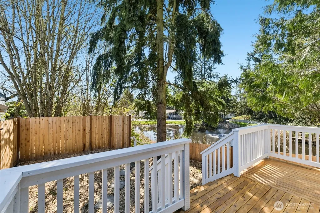 14322 Admiralty Way Lynnwood WA 98087