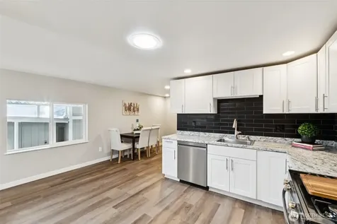14322 Admiralty Way Lynnwood WA 98087