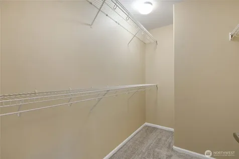 2023 Kennewick Place NE Renton WA 98056