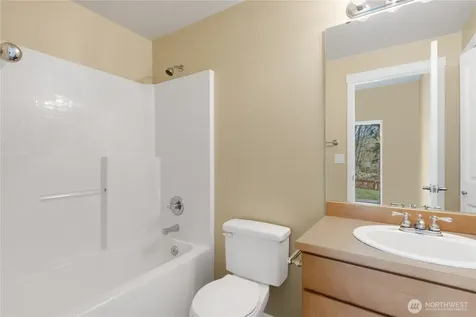 2023 Kennewick Place NE Renton WA 98056