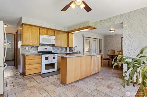 3409 104th Street E Tacoma WA 98446