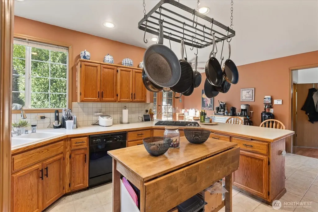 1726 Arab Drive SE Tumwater WA 98501