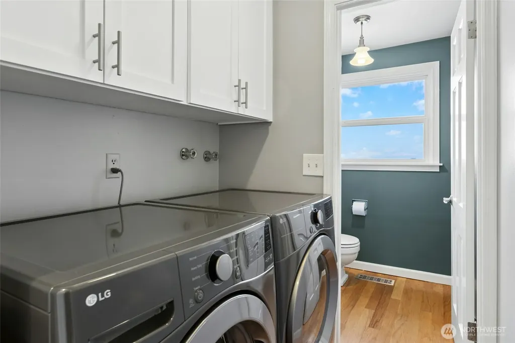 17154 NE 5th Street Bellevue WA 98008