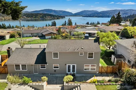 17154 NE 5th Street Bellevue WA 98008