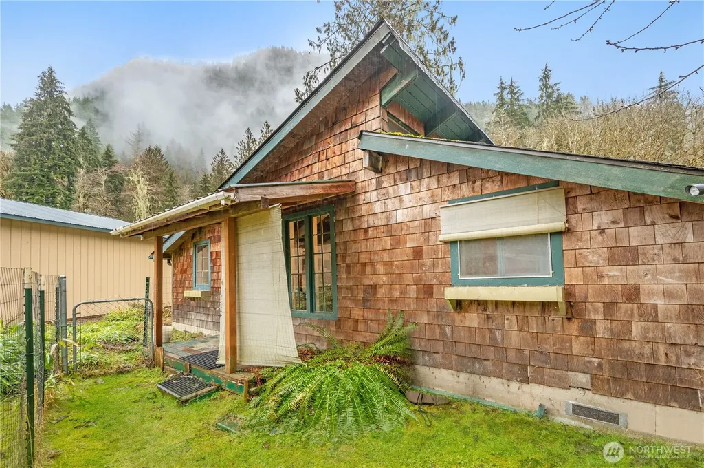 14784 Mountain View Lane Concrete WA 98237