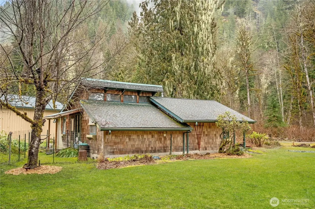 14784 Mountain View Lane Concrete WA 98237