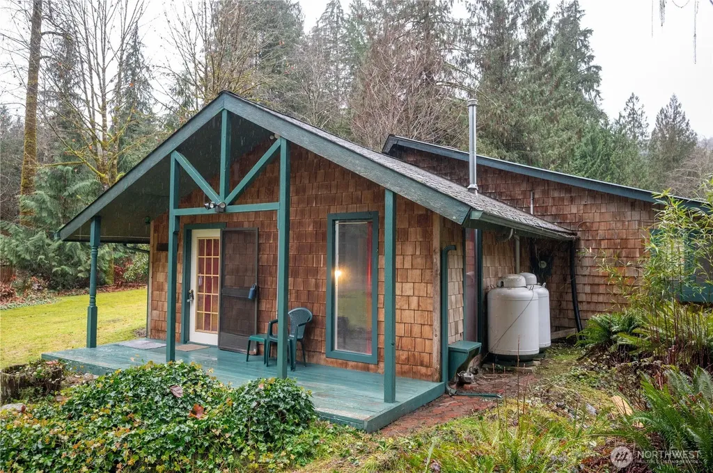14784 Mountain View Lane Concrete WA 98237