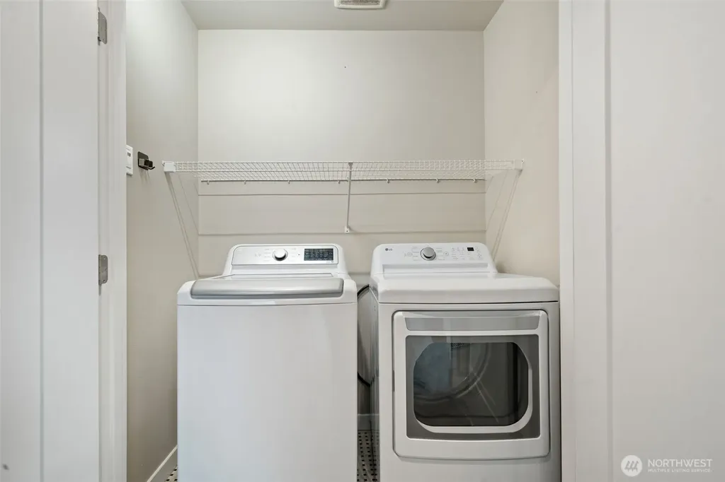 18829 67th Drive NE Kenmore WA 98028