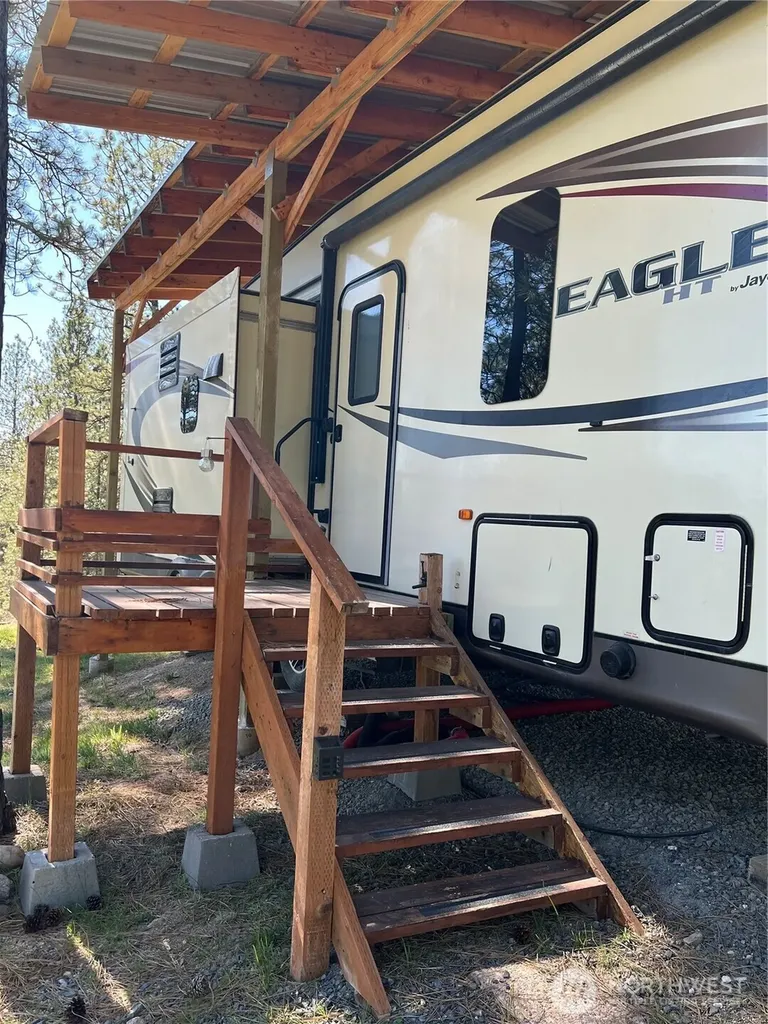1069 Kitt Narcisse Road Colville WA 99114
