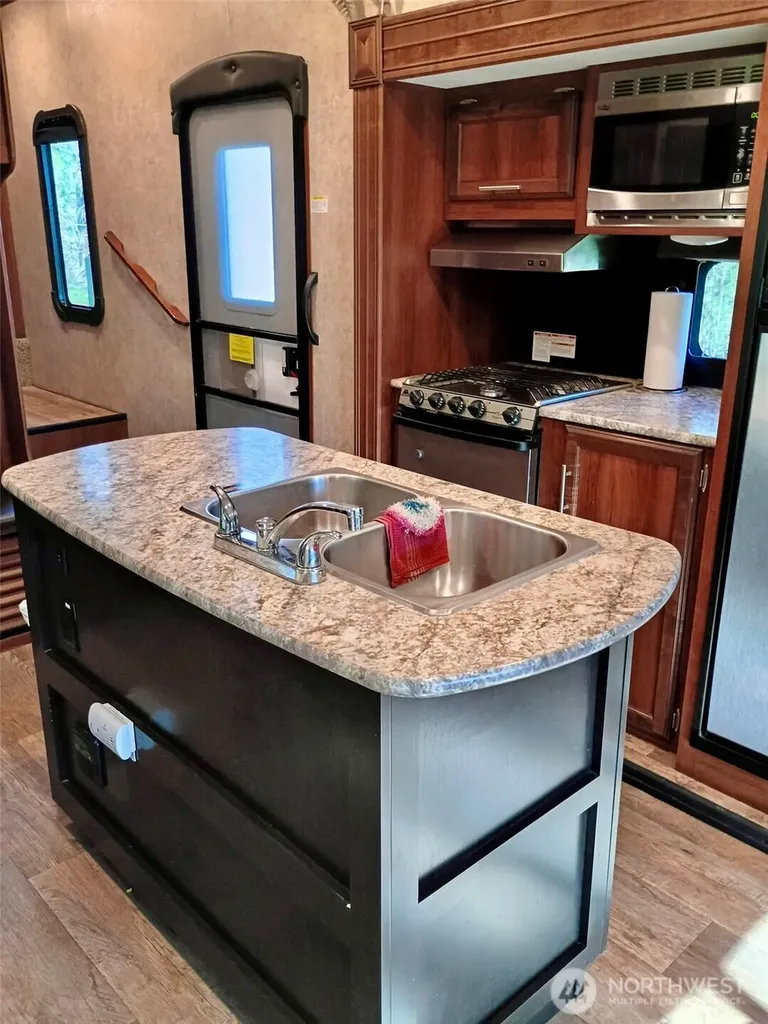 1069 Kitt Narcisse Road Colville WA 99114