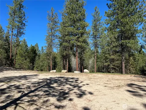 1069 Kitt Narcisse Road Colville WA 99114