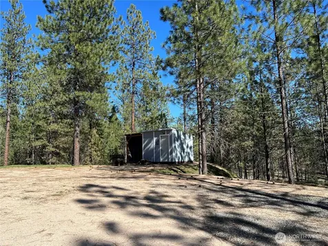 1069 Kitt Narcisse Road Colville WA 99114