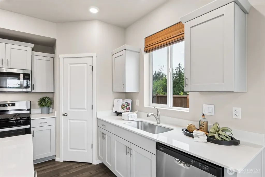 7410 280th Place NW Stanwood WA 98292