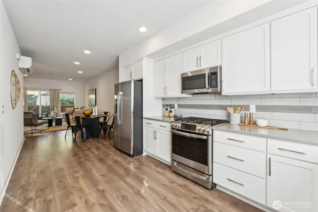 10942 NE 189th Place Bothell WA 98011