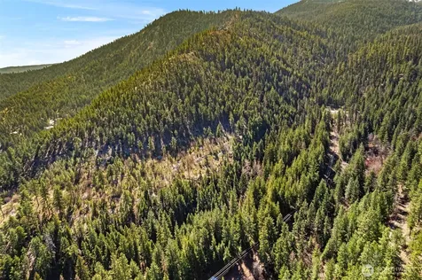 6424 Summit View Place Wenatchee WA 98801
