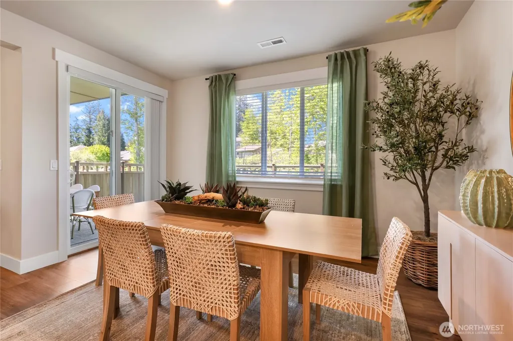 32120 Myrtle Avenue SE Black Diamond WA 98010