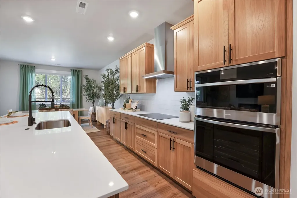 32120 Myrtle Avenue SE Black Diamond WA 98010