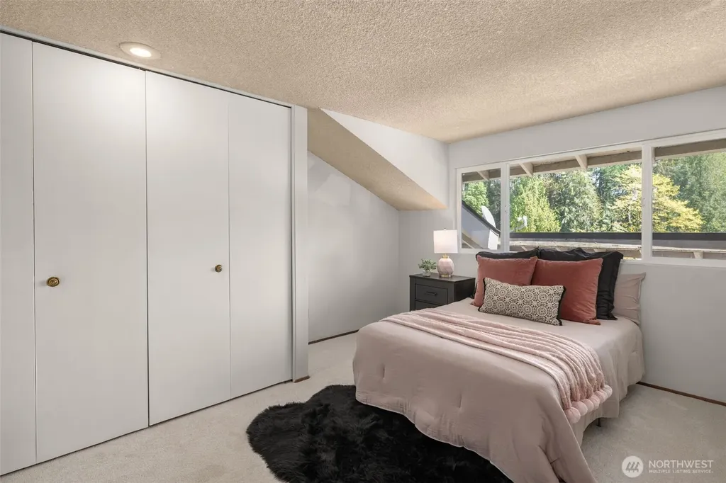 243 169th Avenue NE Bellevue WA 98008