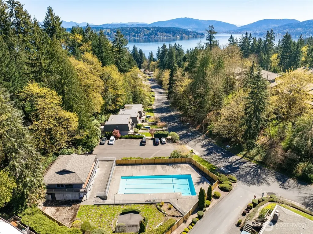 243 169th Avenue NE Bellevue WA 98008