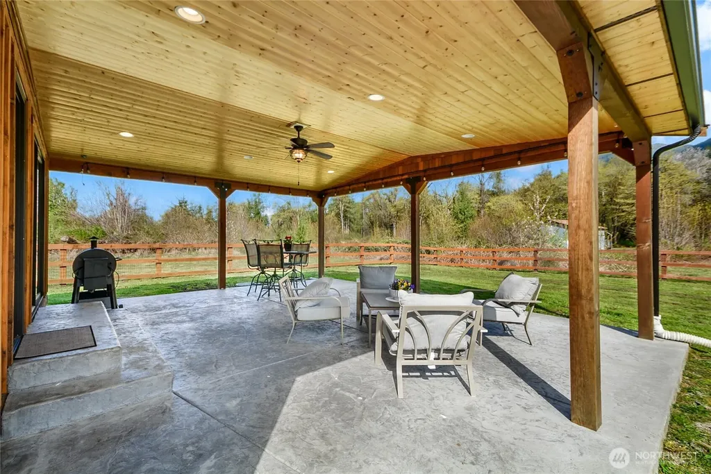 30313 State Route 530 NE Arlington WA 98223