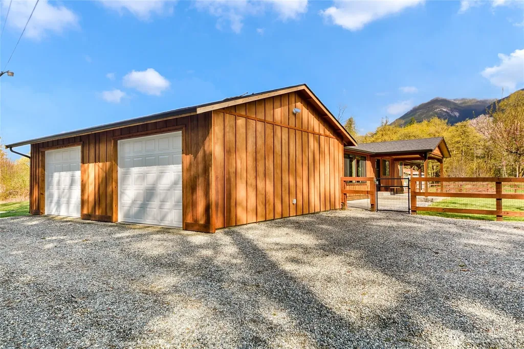 30313 State Route 530 NE Arlington WA 98223