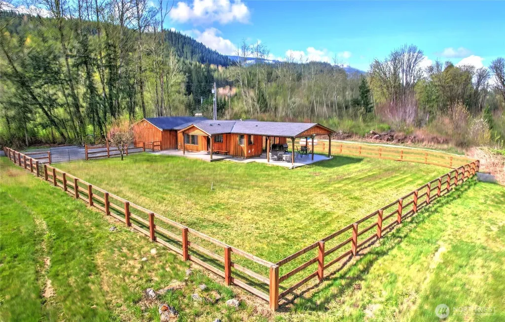 30313 State Route 530 NE Arlington WA 98223