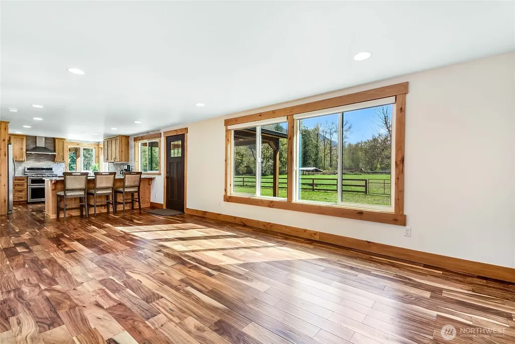 30313 State Route 530 NE Arlington WA 98223