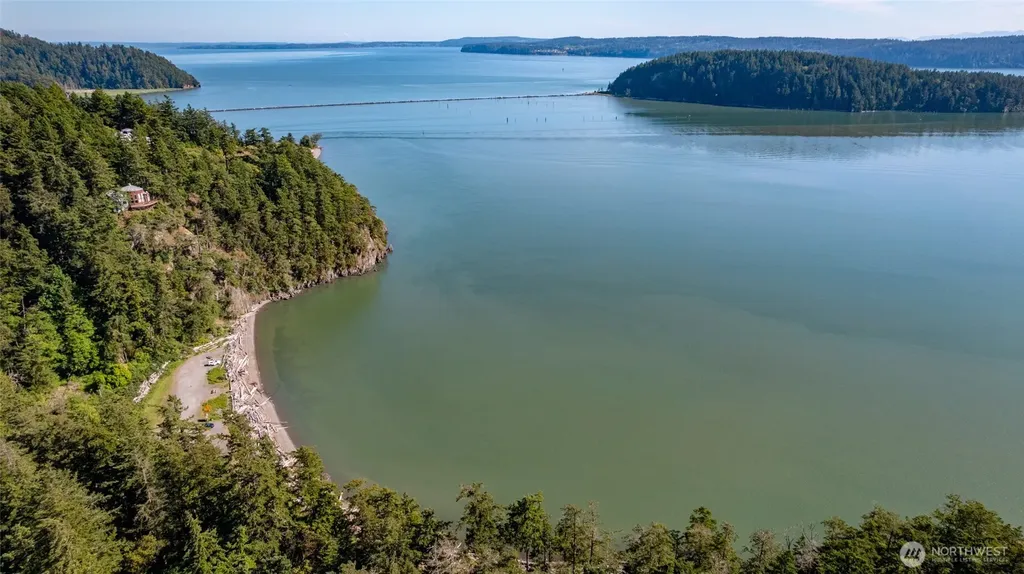 689 Sitka Place La Conner WA 98257