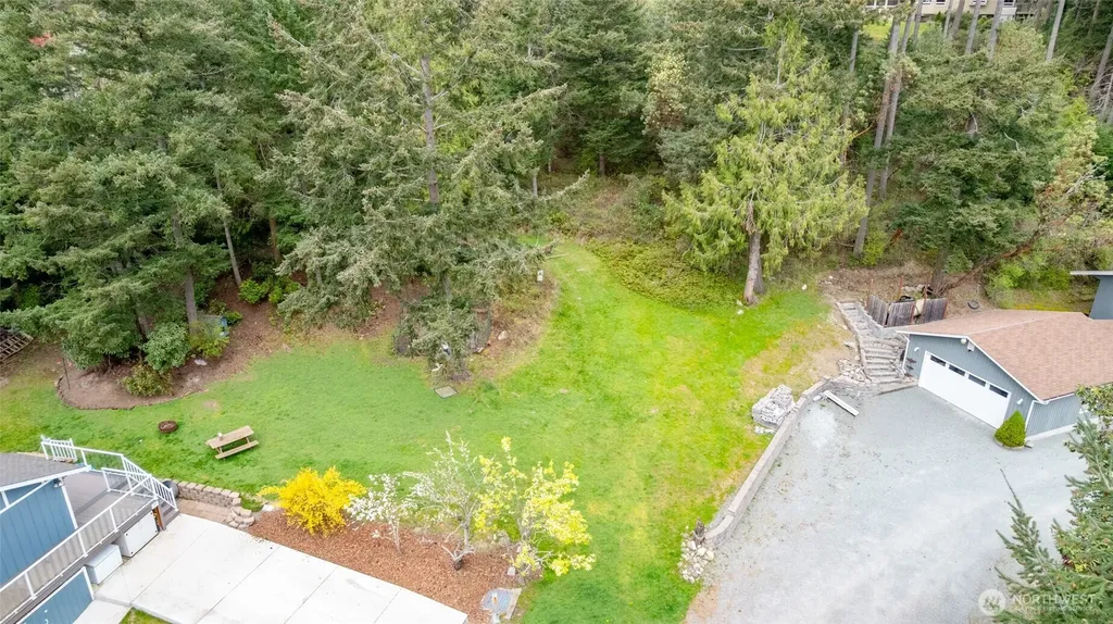 689 Sitka Place La Conner WA 98257