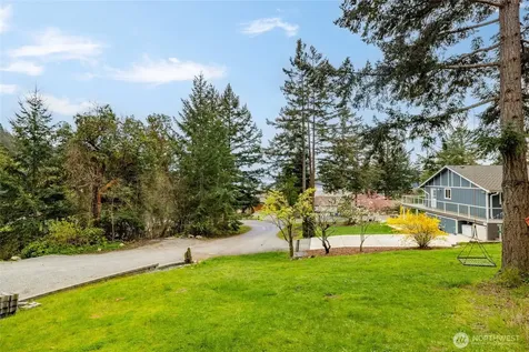 689 Sitka Place La Conner WA 98257