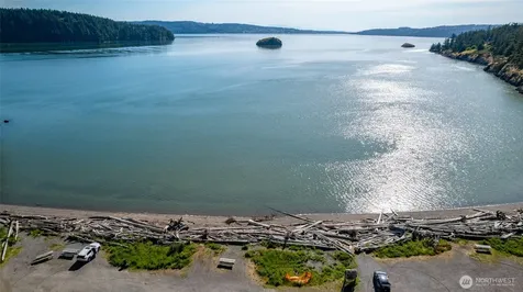 689 Sitka Place La Conner WA 98257