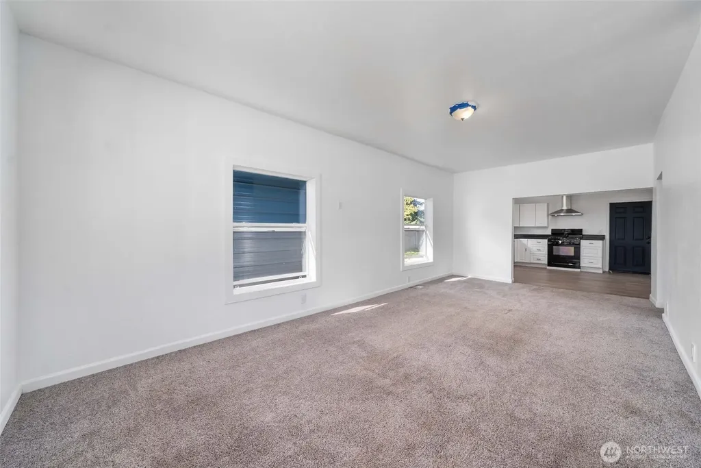 1323 Logan Street Centralia WA 98531