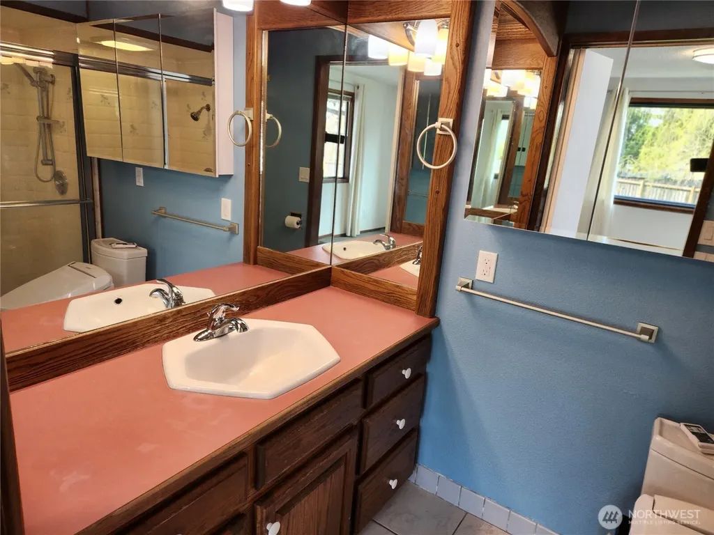 6744 La Bello Drive Lynden WA 98264