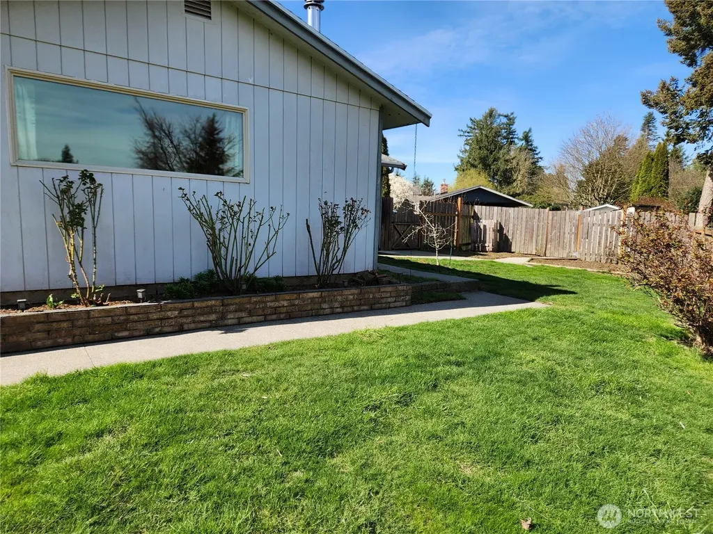 6744 La Bello Drive Lynden WA 98264