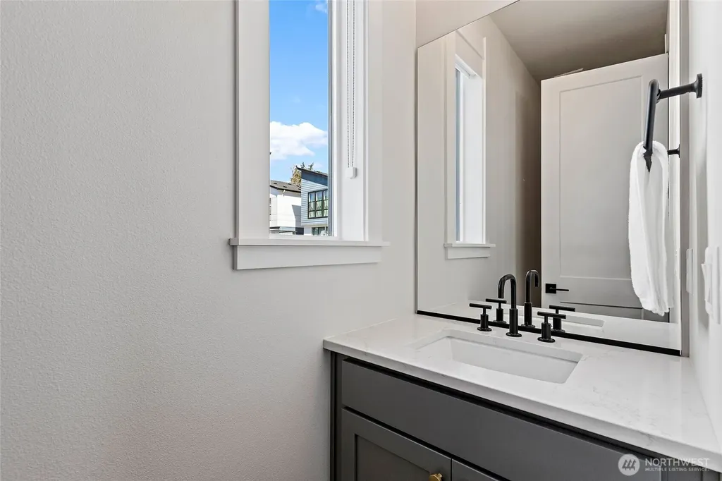 21724 25th Avenue SE Bothell WA 98021