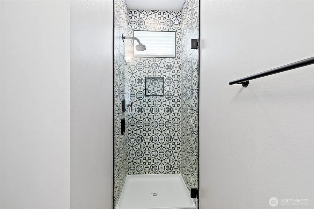 21724 25th Avenue SE Bothell WA 98021