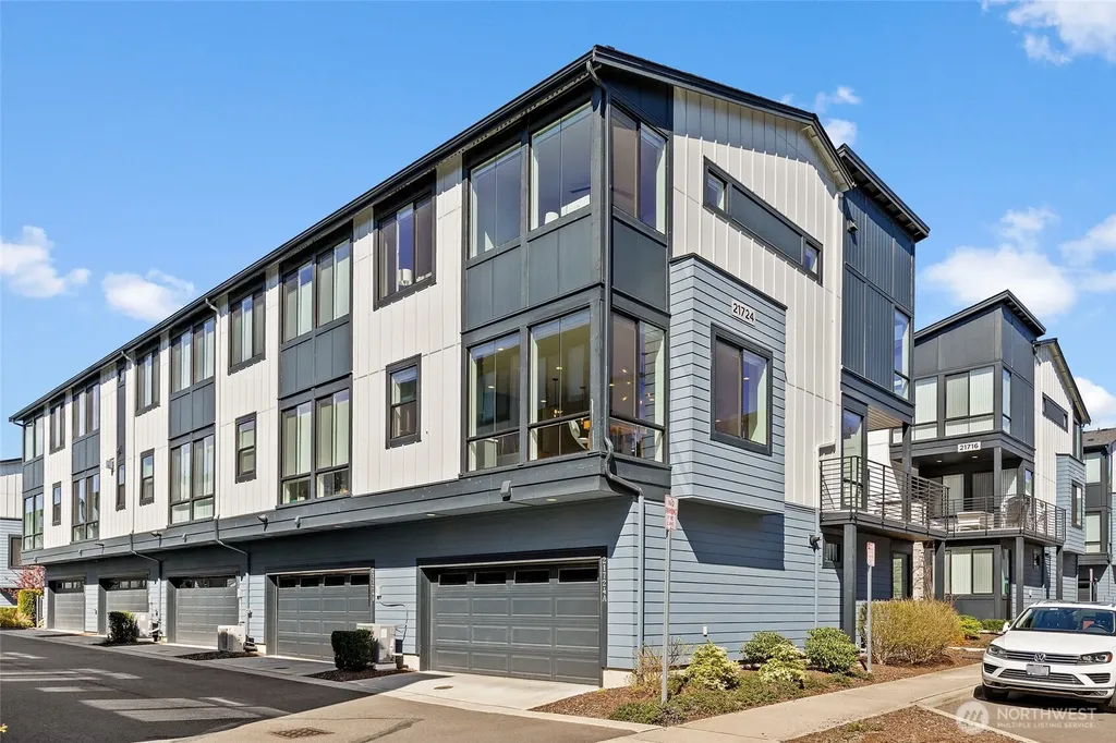 21724 25th Avenue SE Bothell WA 98021