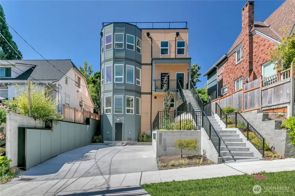 4019 4th Avenue NE Seattle WA 98105