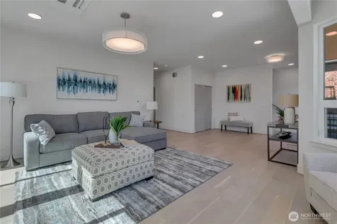 4019 4th Avenue NE Seattle WA 98105
