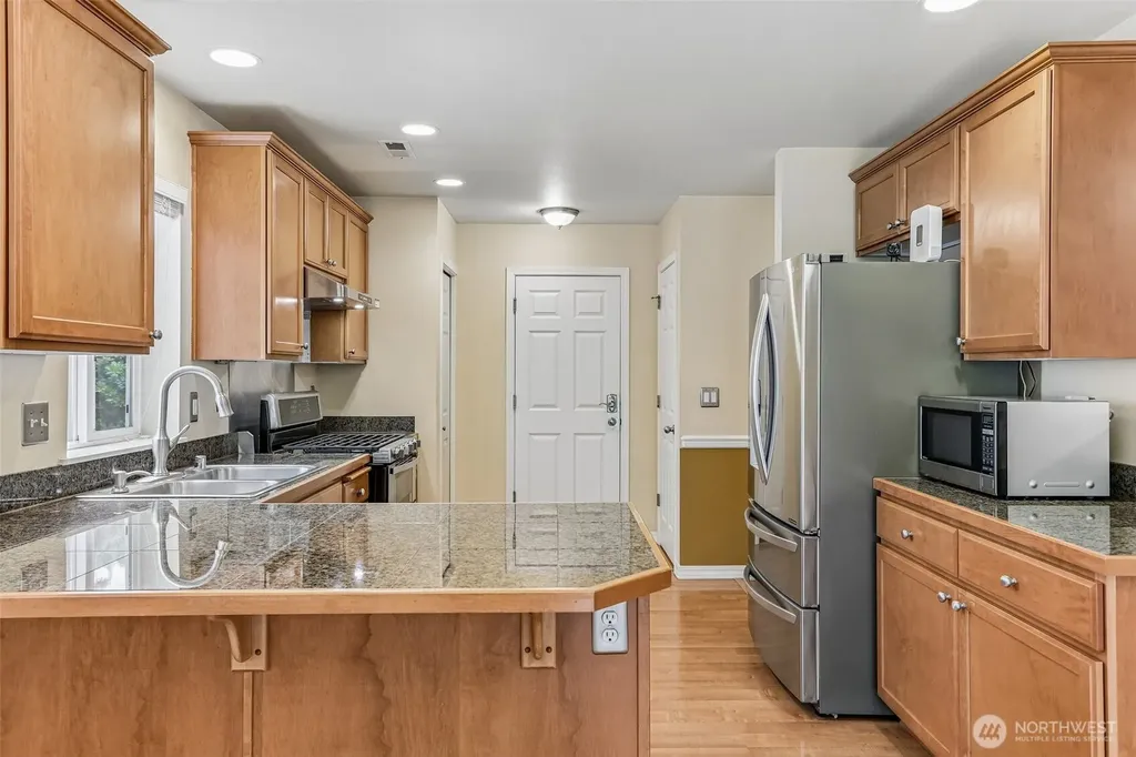 28441 33rd Lane S Auburn WA 98001