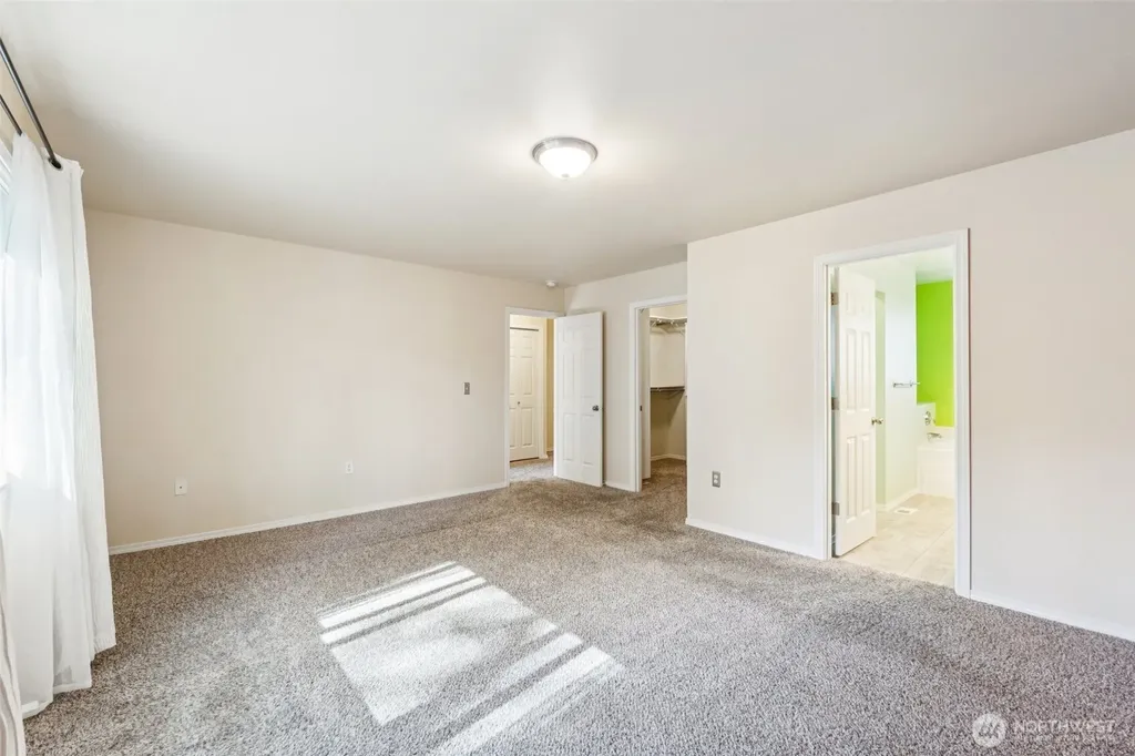 28441 33rd Lane S Auburn WA 98001