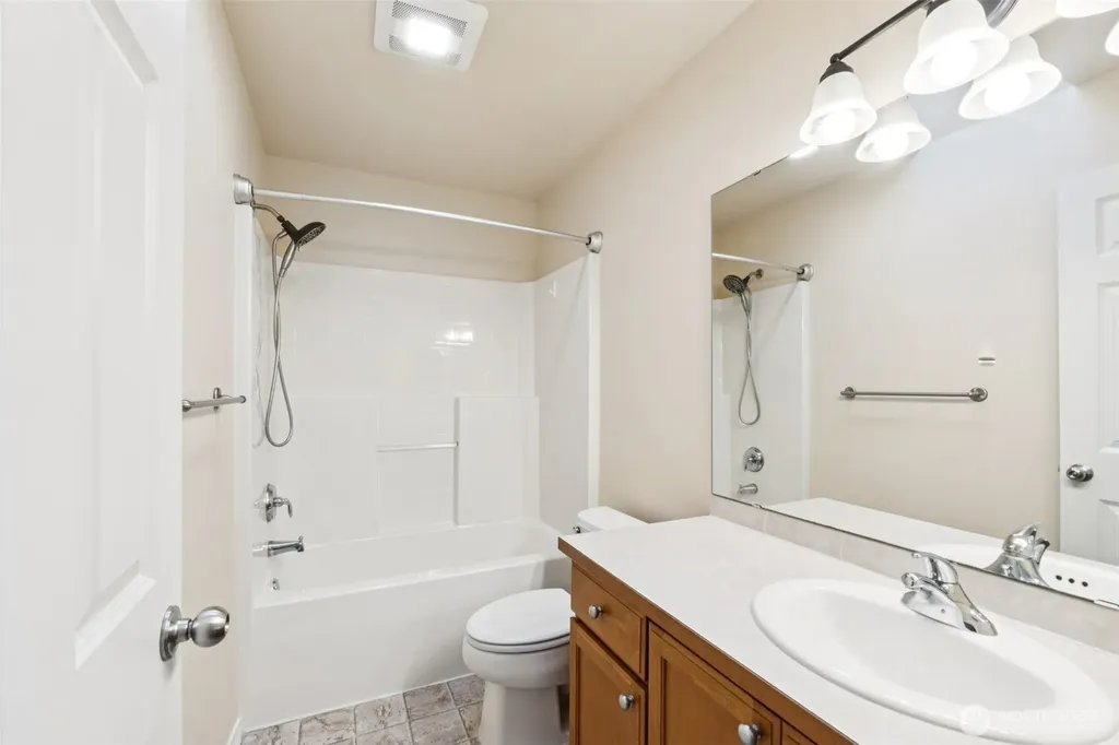 28441 33rd Lane S Auburn WA 98001