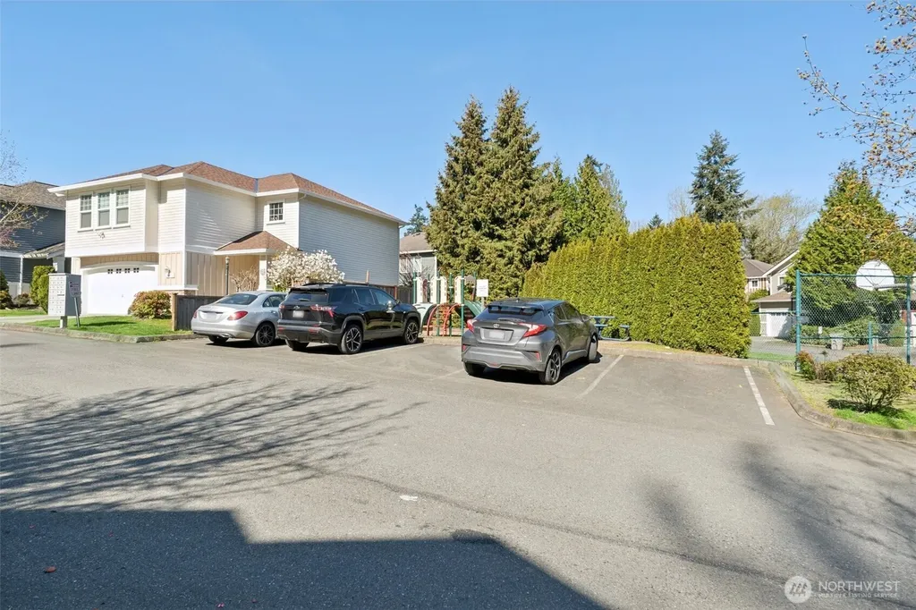 28441 33rd Lane S Auburn WA 98001