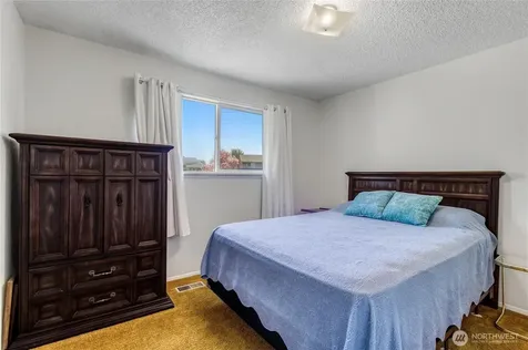 1521 SE Freedom Place College Place WA 99324
