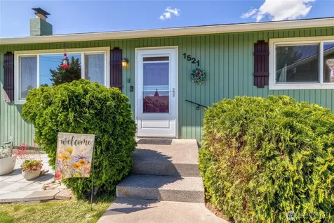 1521 SE Freedom Place College Place WA 99324