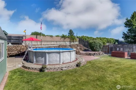 1521 SE Freedom Place College Place WA 99324