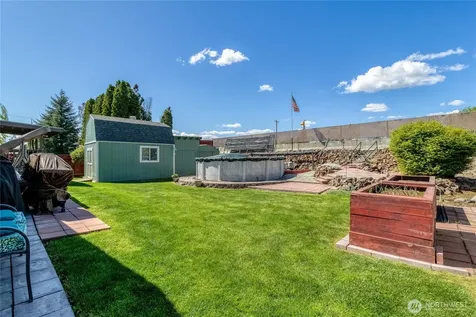 1521 SE Freedom Place College Place WA 99324