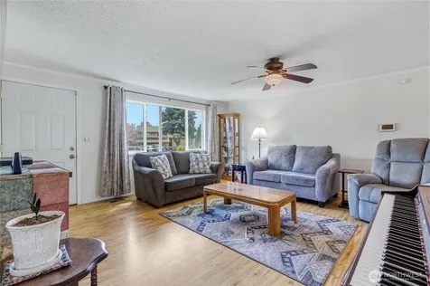 1521 SE Freedom Place College Place WA 99324